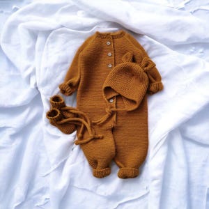 Set pagliaccetto e stivali per neonato Tuta lavorata a maglia per neonato Abbigliamento invernale per neonato Set neonato Set regalo per la nuova mamma Completo da portare a casa