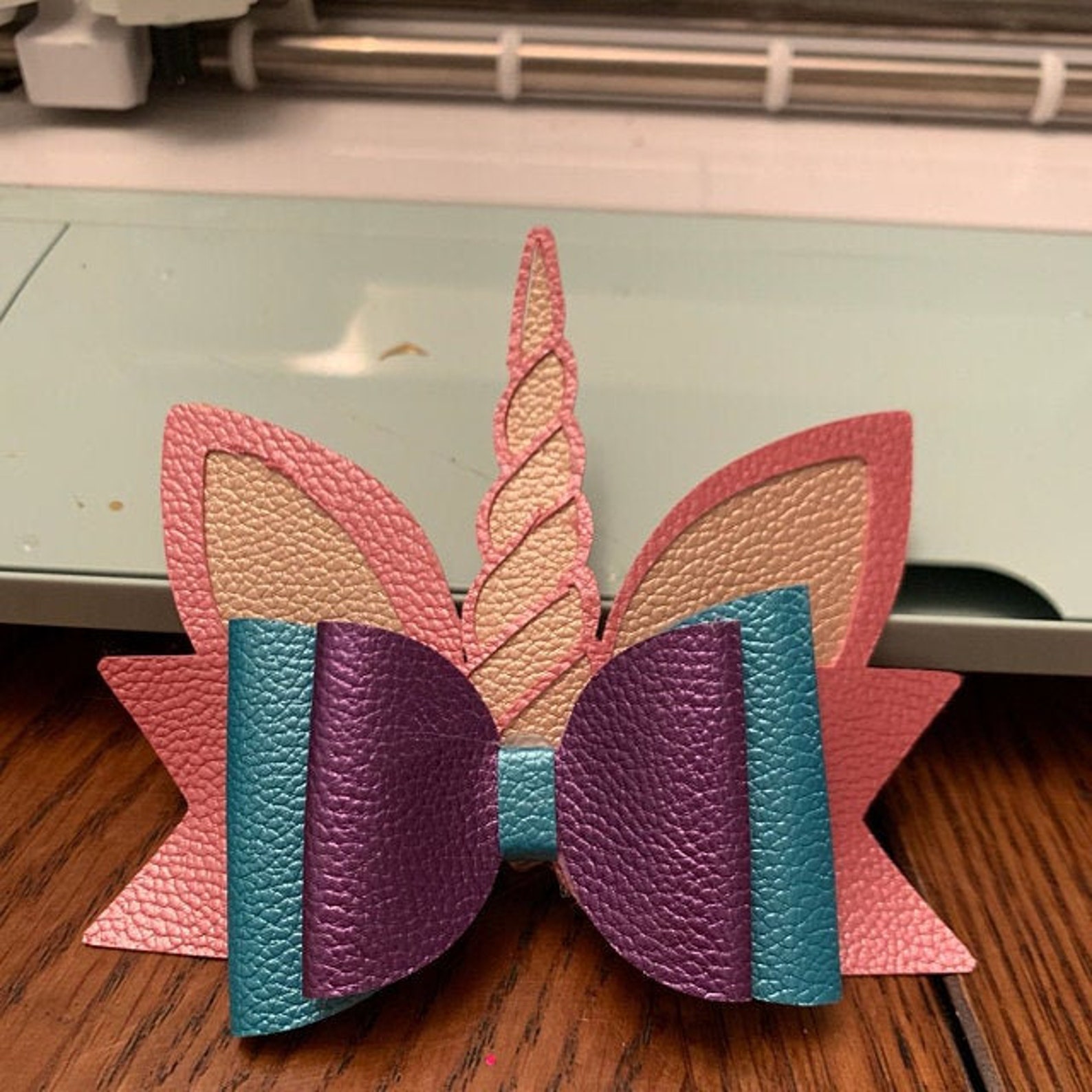 Free Free Unicorn Bow Svg 218 SVG PNG EPS DXF File