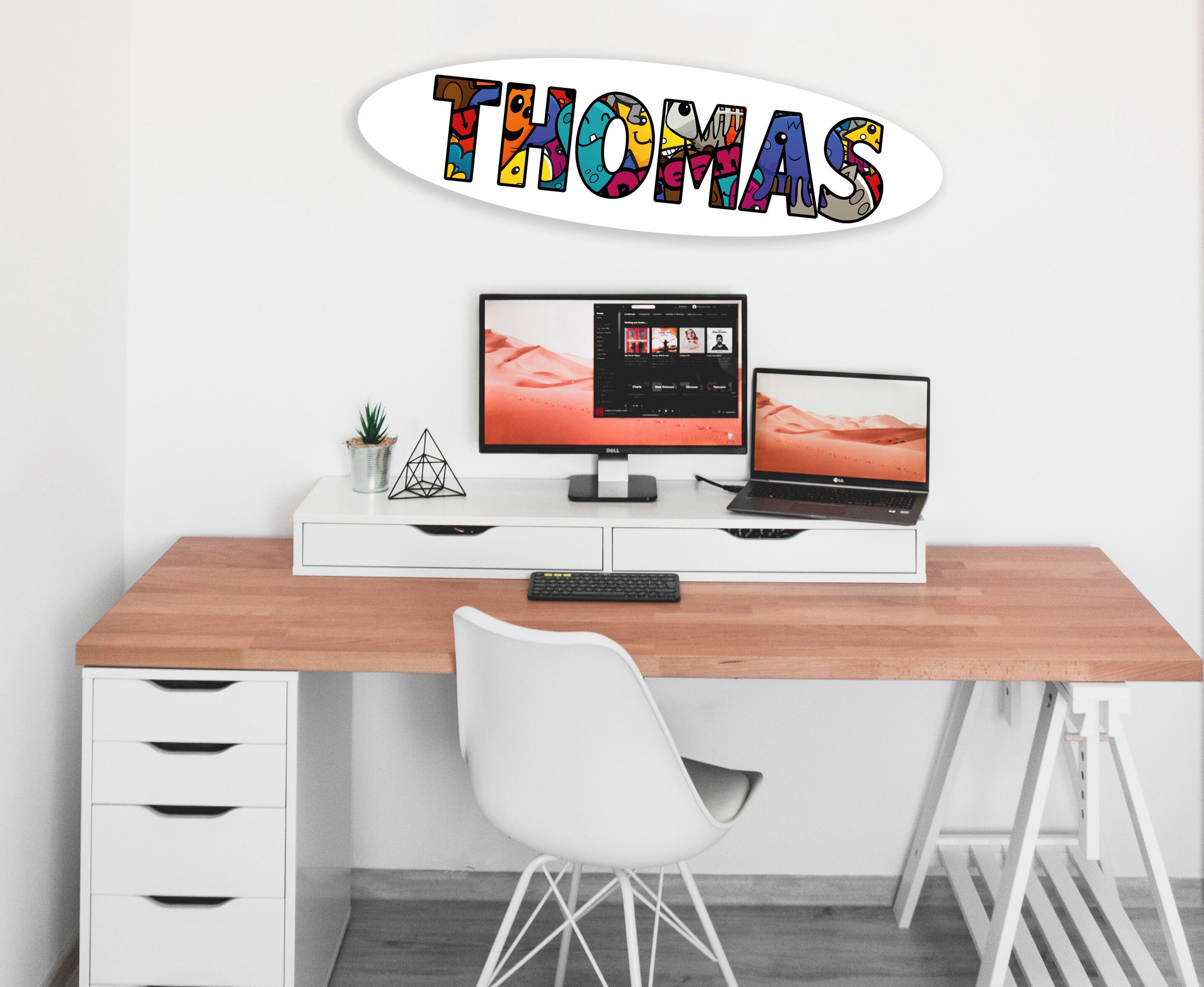 Décoration Murale Style Doodle Art à Personnaliser avec Un Prénom, Forme Ovale Impression Support Pl