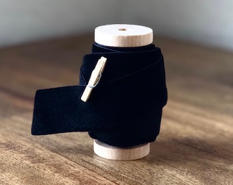 Black Velvet Ribbon, 1-Inch Wide, Gift Wrapping & Crafts