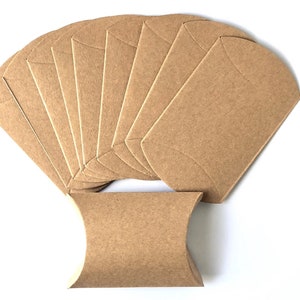 Scatole regalo vuote, scatole regalo, 10 scatole a cuscino, scatole a cuscino per bomboniere, scatole a cuscino Kraft, scatole regalo piccole, scatole regalo marroni, con riempitivo