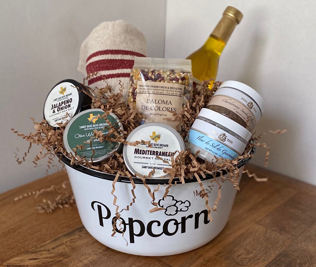 Movie Lovers Gourmet Popcorn Gift Basket 5 Different Salts Etsy