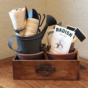 Garden Gift Basket-Gardening Gift-Housewarming Gift-Gift for Gardener
