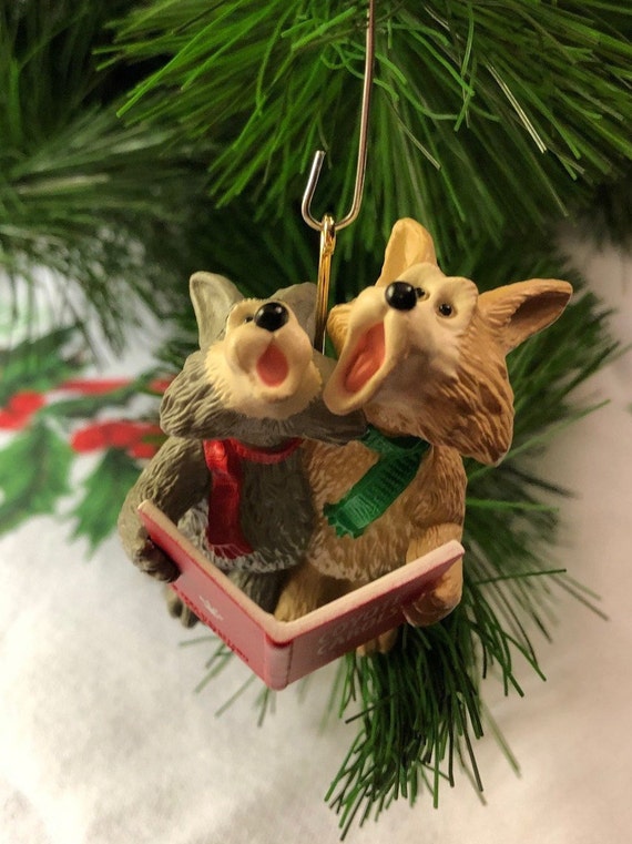 Coyote Carols 1990 Hallmark Ornament QX4993