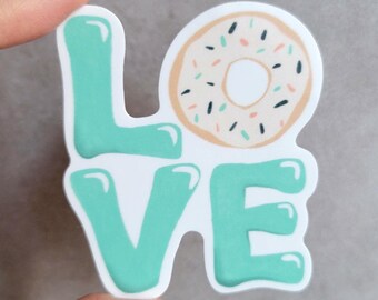 Adhesivo de vinilo LOVE Donut: Adhesivo impermeable para portátil, botella, teléfono o funda Kindle