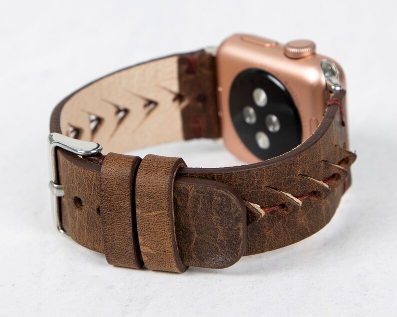 Mörkbrunt handgjort Apple Watch-armband i läder för kvinnor och män - Kompatibelt med alla Apple- och Fitbit Watch-serier - Modern design bild 4