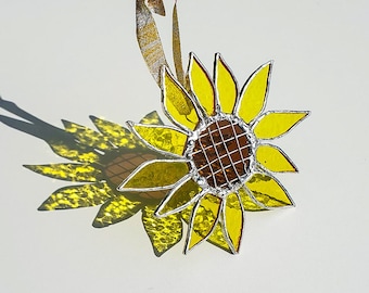 Handmade Stained Glass Sunflower Ornament: Yorkshire Garden Decor