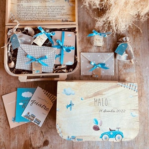 Coffret "Les Aventures de Valentin", cadeau maternité, coffret personnalisé, carte étapes, souvenir naissance, valise naissance