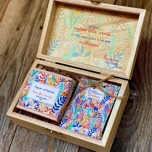 Flower Power Happiness Mistress Box