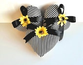 Set of 3, stuffed heart primitive heart,heart ornament,wreath attachments,plush heart,fall decor bowl filler,embellishments, sunflower decor