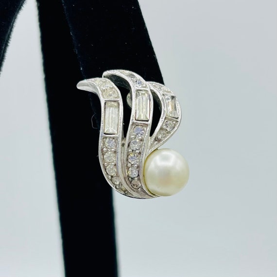 Trifari Pearl Rhinestone Silver Clip Earrings Sta… - image 2