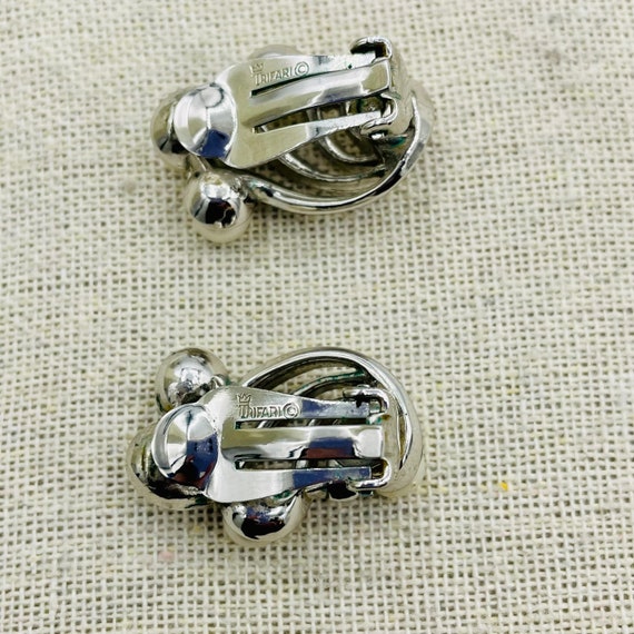 Trifari Wave Pearl Swirl Jewelry Set Brooch Clip … - image 6