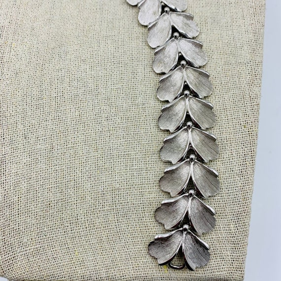 Kramer Brushed Silver Leaves Link Bracelet Vintage Signed