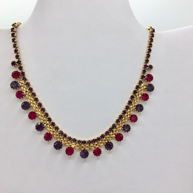 Vintage Signed Weiss Gold Tone Parure Necklace Brooch Earrings Purple Fuschia Pink