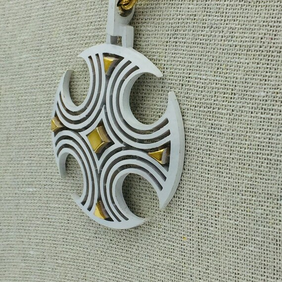 Trifari White Enamel Cross Pendant Necklace Gold … - image 4