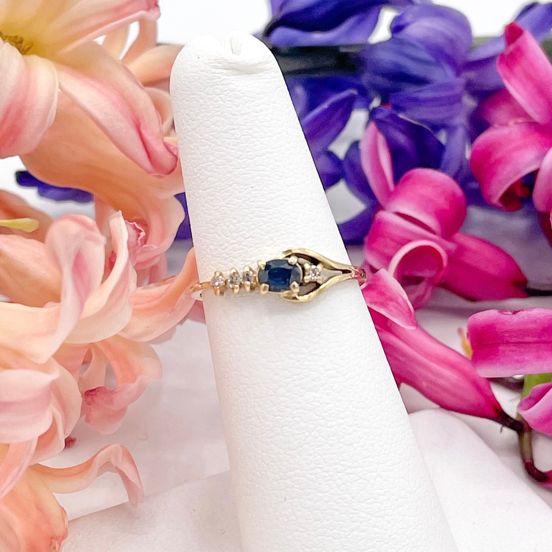 Anillo de derivación de diamantes de zafiro de 14kp Oval azul