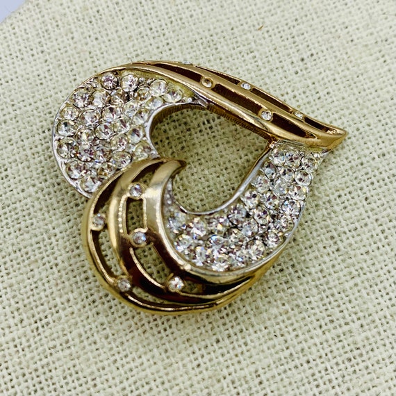 Weiss Heart Rhinestone Gold Tone Brooch Pave Clea… - image 7