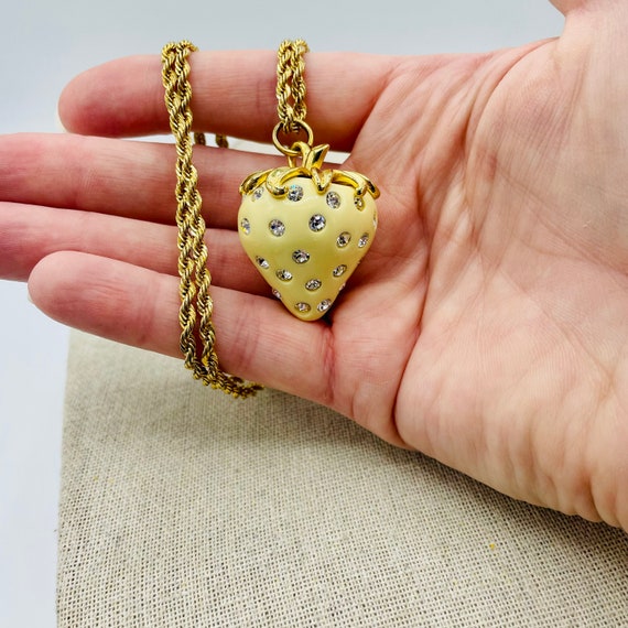 Kenneth Jay Lane Cream Strawberry Pendant Necklac… - image 4