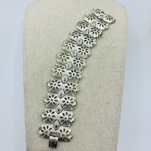Coro Silver Link Bracelet Floral Cut Out Oval 1970s Signed Vintage