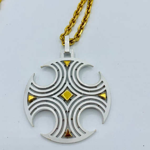 Trifari White Enamel Cross Pendant Necklace Gold … - image 5