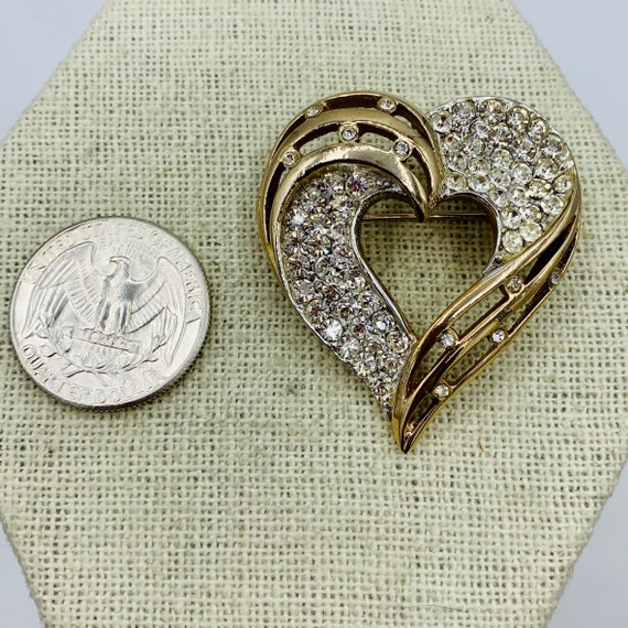 Weiss Heart Rhinestone Gold Tone Brooch Pave Clea… - image 9