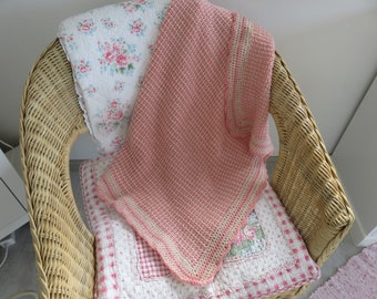 Decke Babydecke Krabbeldecke Kuscheldecke Baby Mädchen gestrickt apricot creme Geschenk Geburt Taufe KleineSeligkeiten Baumwolle Einzelstück