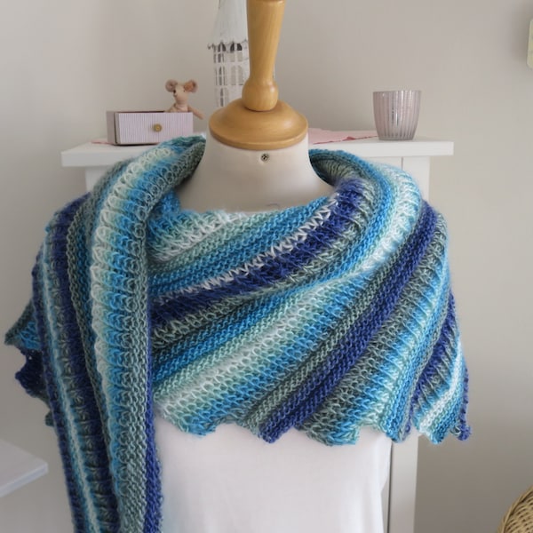 Tuch gestrickt Schultertuch Dreiecktuch Stola Poncho grün blau türkis Muster exklusiv KleineSeligkeiten Sommer Frühling Herbst Winter Damen