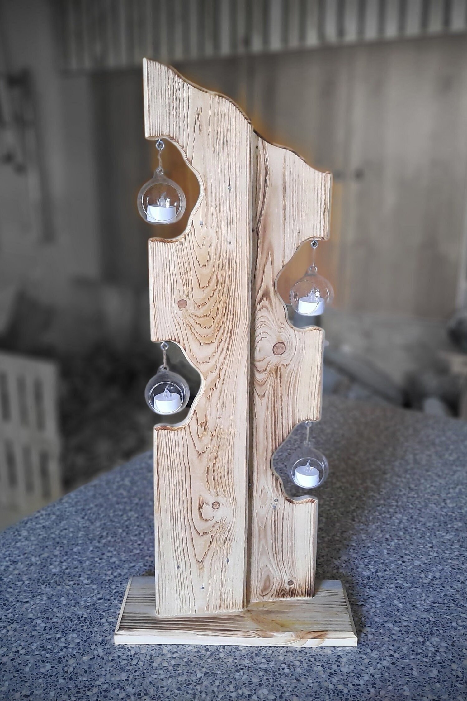 lantern stand