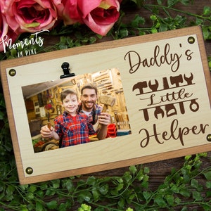 Daddy's Little Helper Sign, Daddy Picture Frame Rustic Photo Board, Father's Day Gift from Wife, Dad Gift from Son Birthday, Daddy and Me