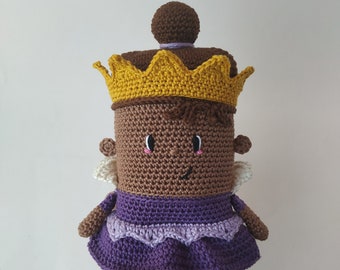 Queen Amigurumi Pattern - Crochet Pattern - Amigurumi Pattern - Queen Pattern - Amigurumi Queen - Tutorial - PDF - Isa the Queen Pattern