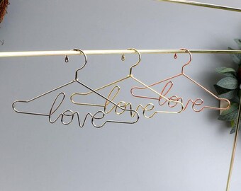 18 doll clothes hangers wholesale
