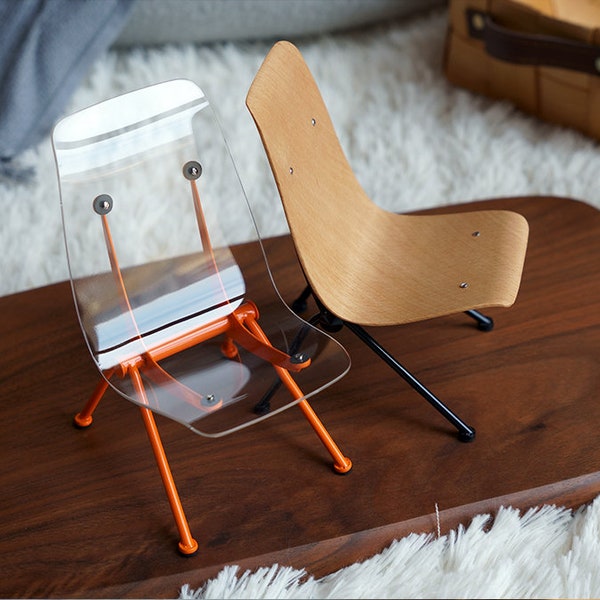 Nachbildung des Antony-Stuhls im Maßstab 1:6, kleine Nachbildungen; Modelle von Stühlen; Miniatur-Puppenhausstuhl
