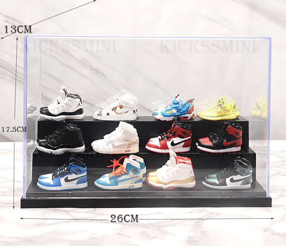 mini sneakers with box