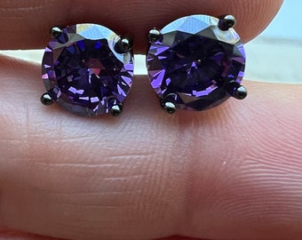 Natural Round Brilliant Cut Purple Amethyst Black Rhodium Stud Earrings