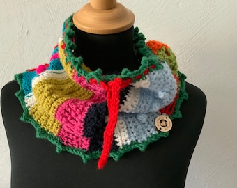 Collar, knitted/crocheted "Hossa"