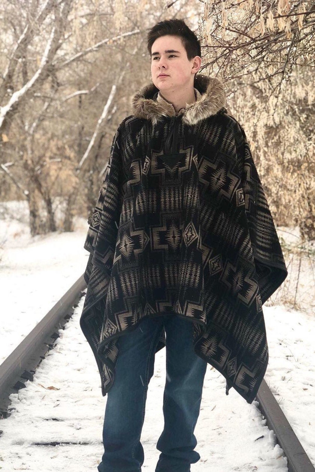 AMERI　REVERSIBLE COLOR PONCHO COAT Ameri（アメリ）の「REVERSIBLE COLOR PONCHO COAT（ポンチョ）」 - WEAR