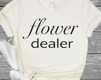 FLOWER LOVER SHIRT - Plant Lady Tee - Gardening Gift - Botanical Shirt for Women - Cute Floral Lover Gift Tee