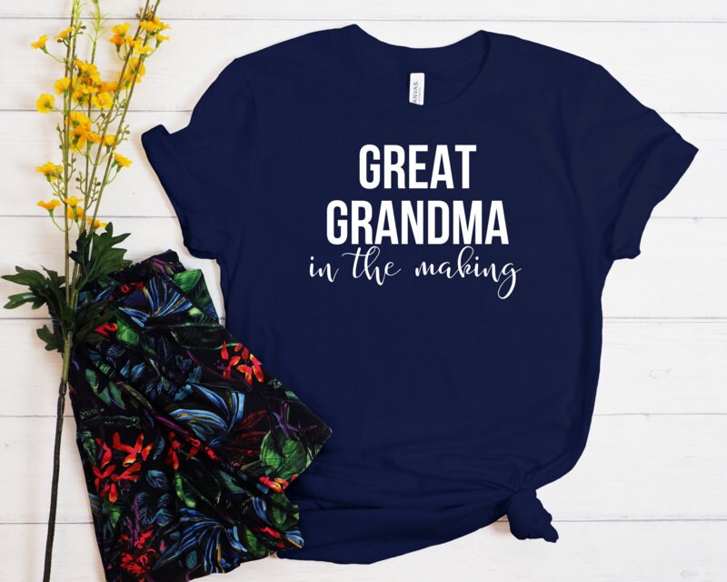 Great Grandma in the Making T-shirt 