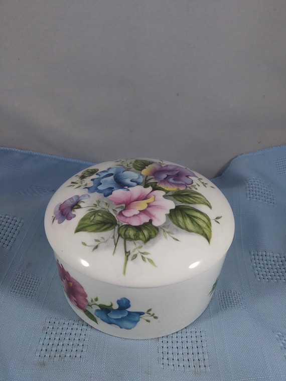 Royal Stafford Fine Bone China Trinket Box Made Exclusively for Victoria's Secret