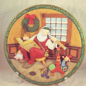 1993 Norman Rockwell 6th Issue in Rockwell&#39;s Christmas Legacy &quot;Santa&#39;s Magical View&quot; 3D Collector Plate