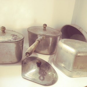 Vintage Club Aluminum Triangle Sauce Pans Pots w/lid & Interchangeable Handle