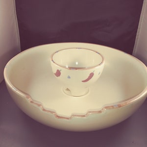 1990&#39;s Treasure Craft TAOS 2 Piece Chip and Dip Set White with Peach Rim Purple Chili Peppers, Southwestern Design