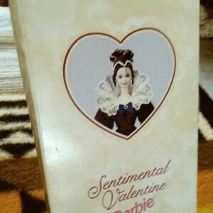 Vintage 1995 Hallmark Special Edition Sentimental Valentine Barbie &quot;Be My Valentine Collector Series