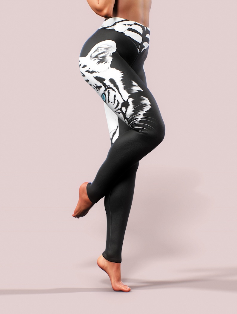 Tiger Albino Straps Leggings Animal Pattern Print Yoga Pants Women Sportswear Black White Gym Activewear Plus Size High Waist Apparel zdjęcie 1