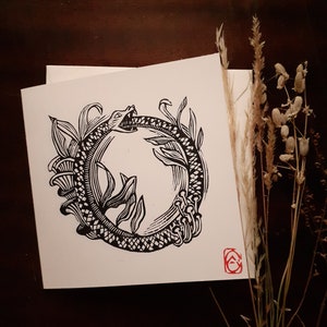 Linogravure Ouroborose sur carte carrée + enveloppe
