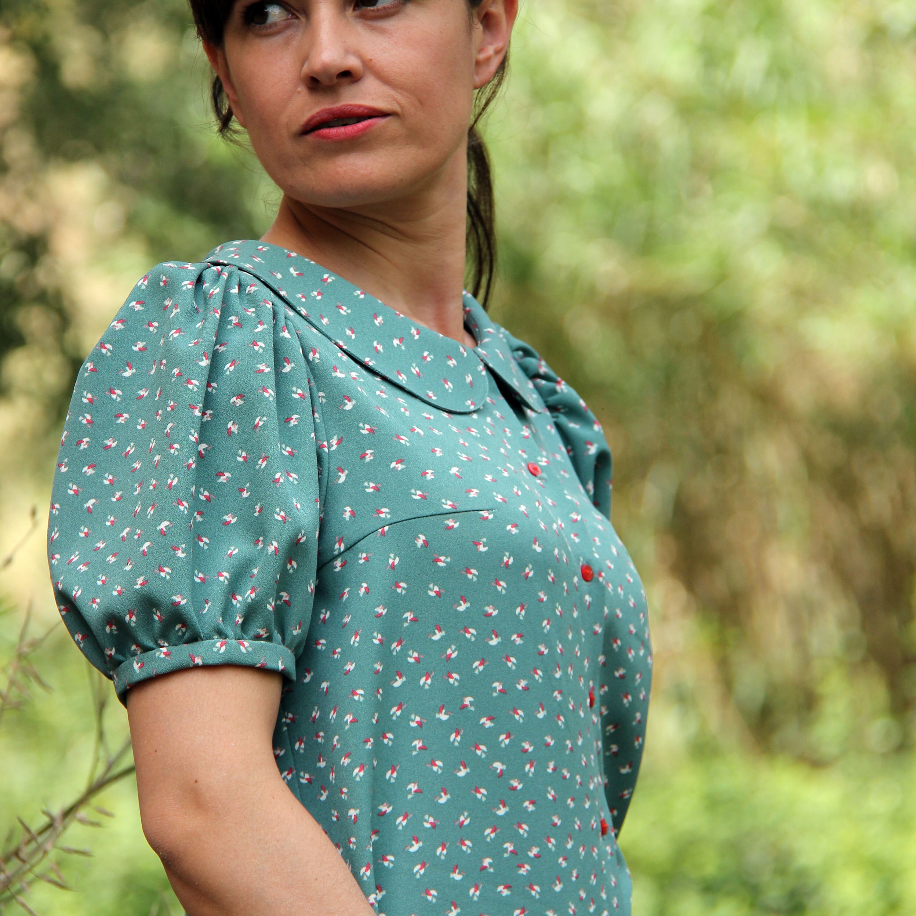 Puff Sleeve Blouse. Peter Pan Collar 