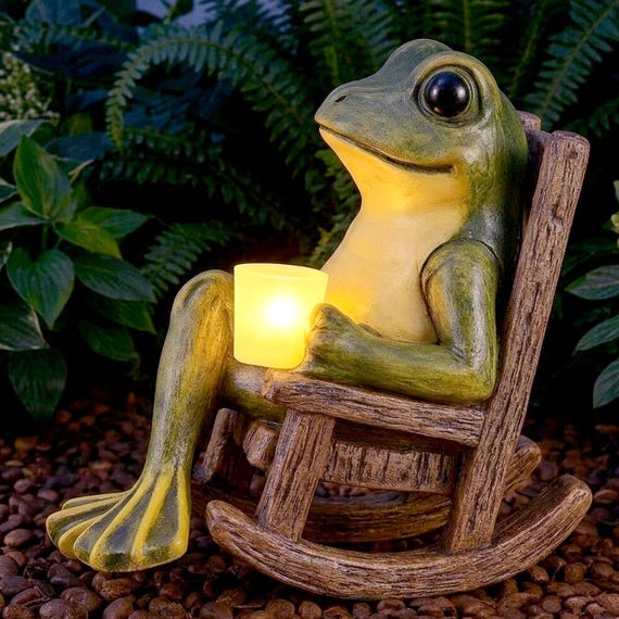 Gift for Mum, Frog for Garden decor, light up magic drink
