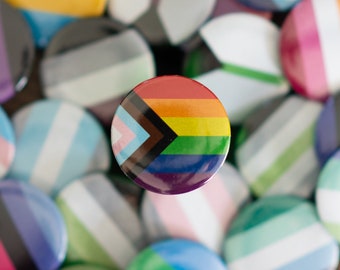 LGBTQ+ Pride Flag Buttons 32 mm