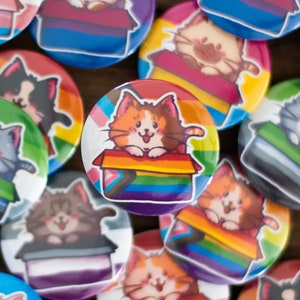 LGBTQ+ Pride Flag Cat-knopen 32 mm