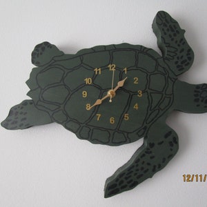 Swimming Turtle Clock